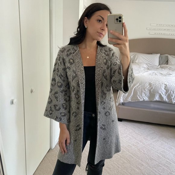 Cupcakes & Cashmere Cardigan - Picture 3 of 8